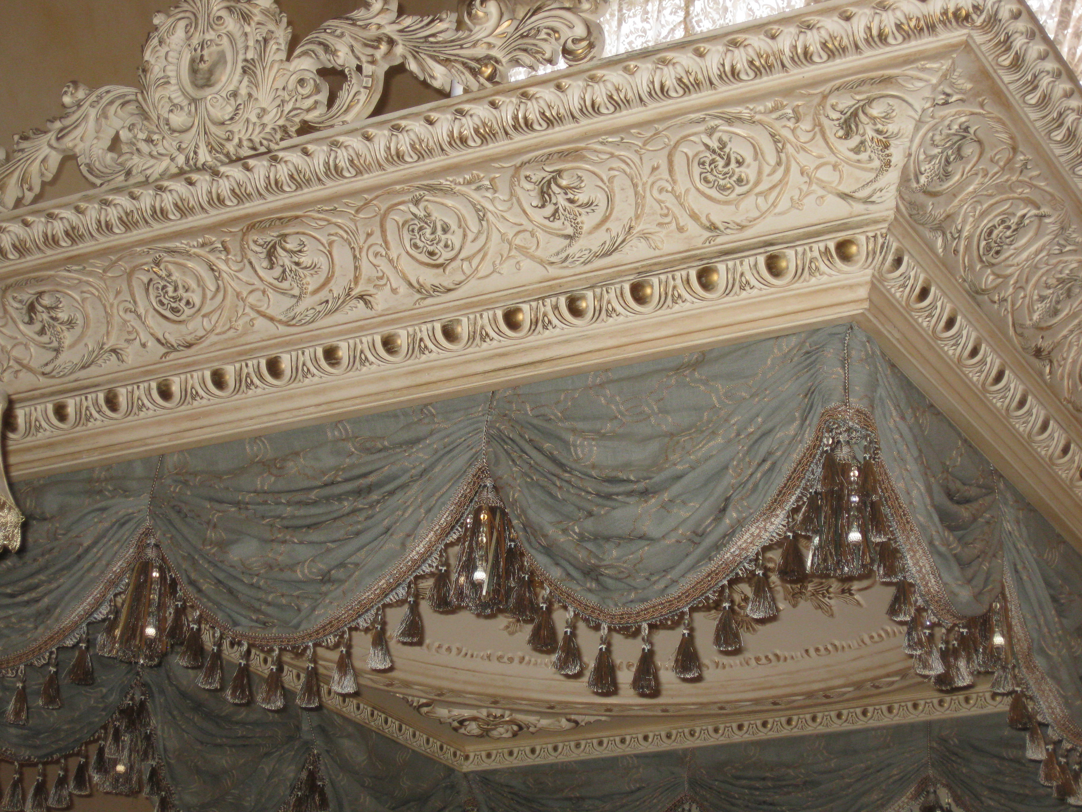 European Luxury - Bed Canopy
