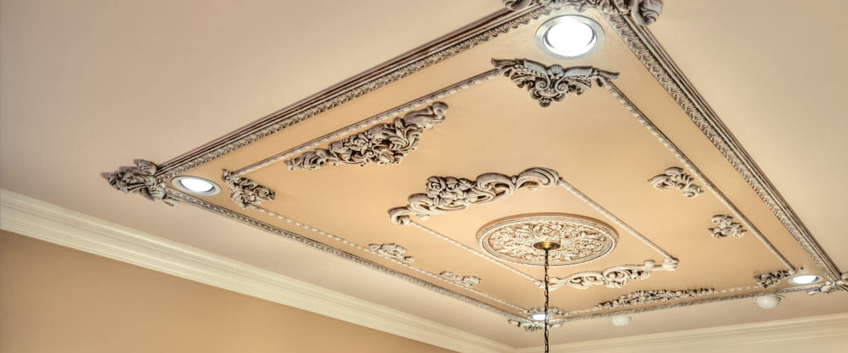 Detailed molding work on ceiling